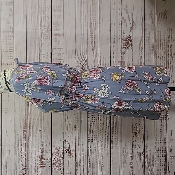 Live to be Spoiled cross back dress - Picture 5 of 9